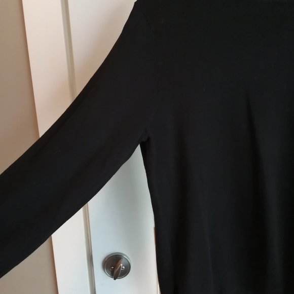 Black Tunic Sweater - Picture 2 of 3